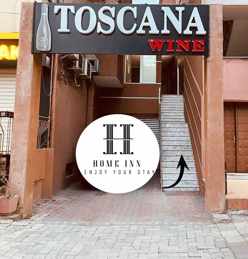 Home Inn Apartment Near City Center ティラナ エクステリア 写真